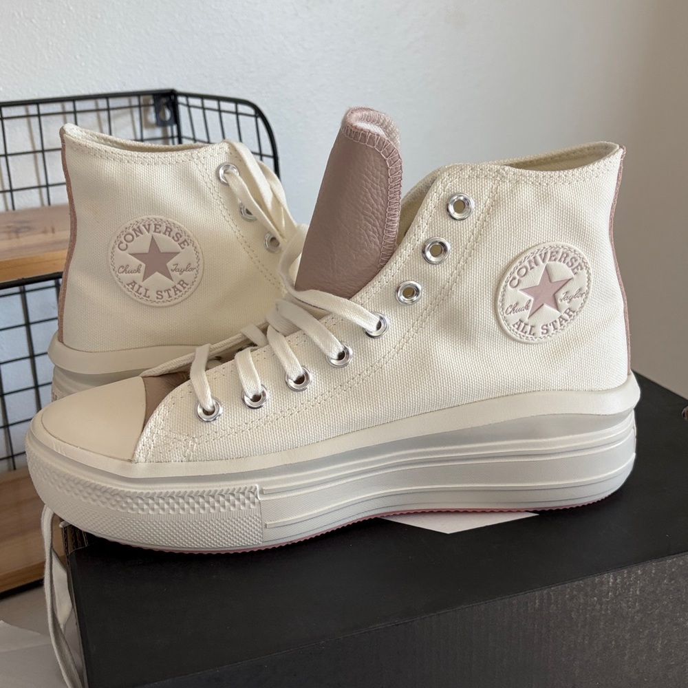 Converse Women's Platform Sneakers - Cream